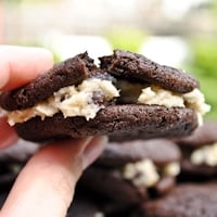 Permalink to: Brownie Cookie Dough Whoopie Pies cookie dough brownie cookies thumb