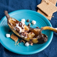 Permalink to: Grilled S'more Banana Packets smore banana thumb