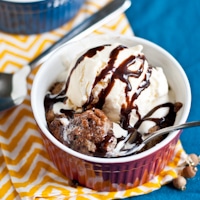 Permalink to: Deep Dish Chocolate Chip Cookie Sundaes deep dish cookie thumb
