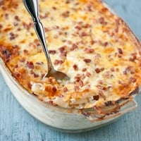 Permalink to: Potatoes and Apples Au Gratin with Skellig Cheddar Cheese augratin 200