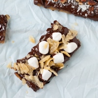 Permalink to: Sweet and Salty Chocolate Kettle Chip Crunch Bars crunch bars thumb