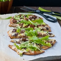 Permalink to: Three Cheese Naan Pizza with Sausage, Mushrooms, and Arugula #SundaySupper #ChooseDreams sausage-mushroom-arugula-naan-pizza-thumb